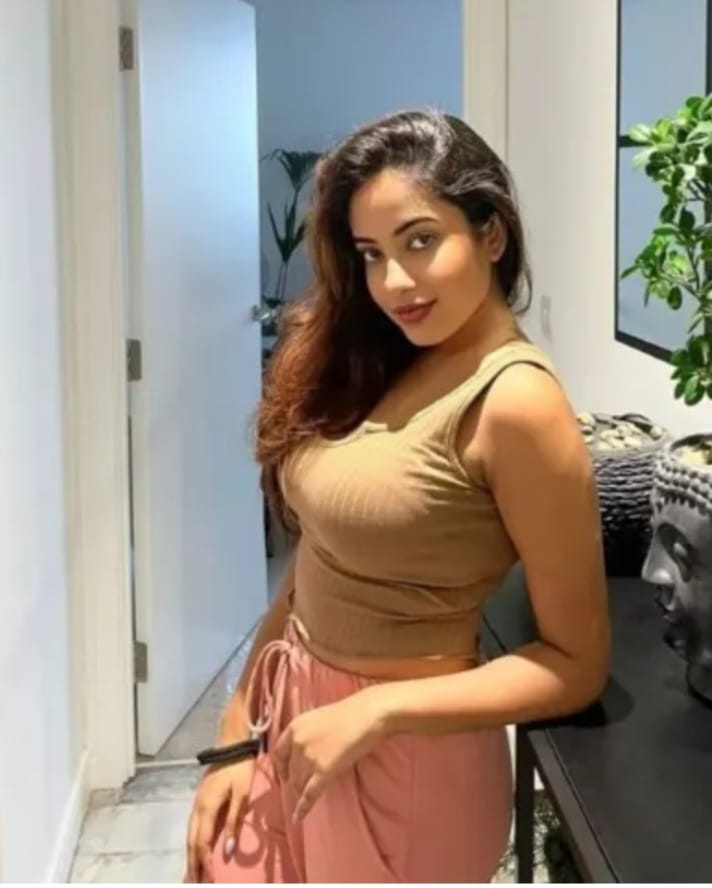 Surat top model college call girl 9304615127 service available in