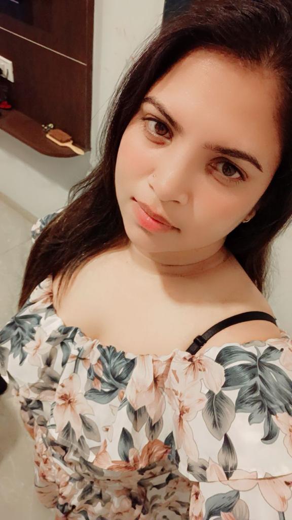 Top model 𝟵𝟯𝟬𝟰𝟲𝟭𝟱𝟭𝟮𝟳 college call girl service available in