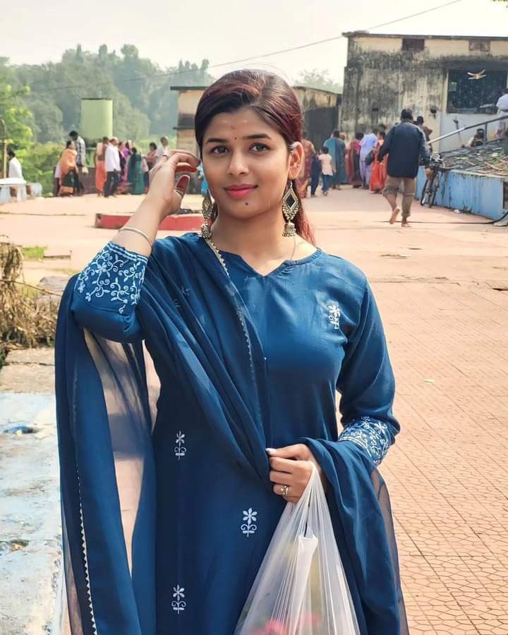 ❣️⭐➡️HOT & SEXY MODELS // COLLEGE girl housewife aunty bhabhi available callme 🌹