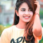 New-Top-Quality-Cute-Girl-Images-For-Whatsapp-Dp-Wallpaper-Download-1