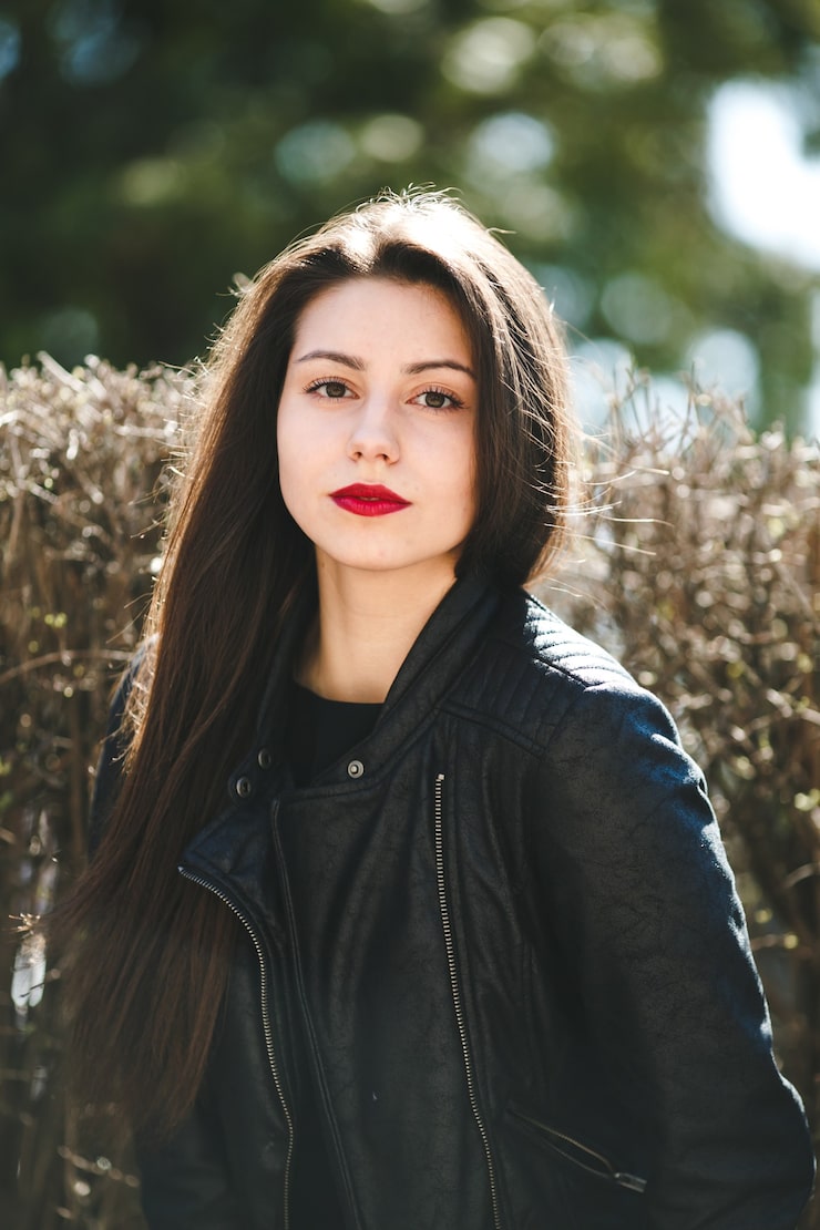 Raipur top 𝟵𝟯𝟬𝟰𝟲𝟭𝟱𝟭𝟮𝟳 college call girl service available in