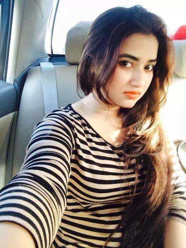 Anantpur Top model college call girl service available 9304615127 in