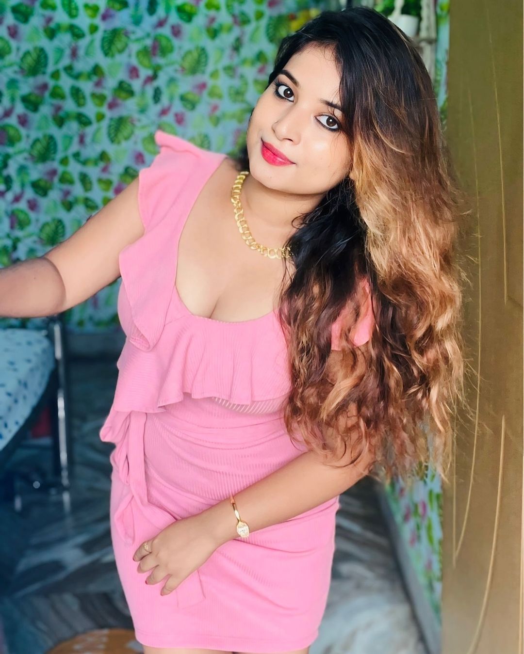 Vijayawada Top model college call girl service available 6202573374 in