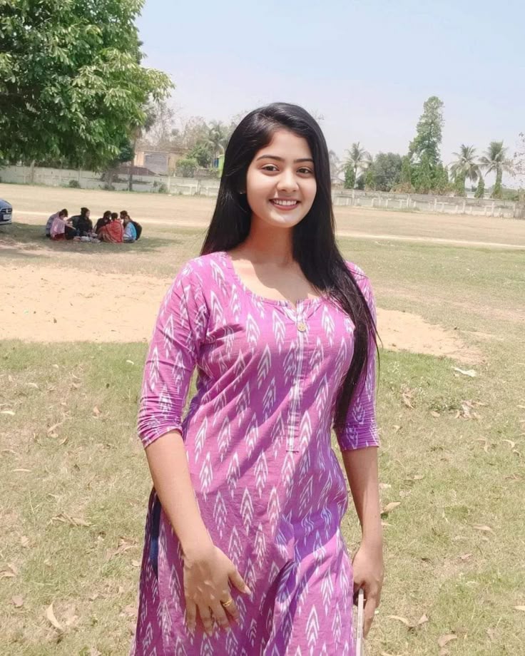 ❣️⭐➡️HOT & SEXY MODELS // COLLEGE girl housewife aunty bhabhi available callme 🌹