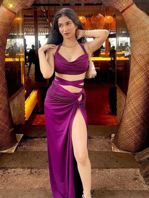 Delhi Escorts★Call Girls In Khanpur…Delhi✔️