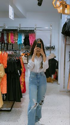 Delhi Escorts★Call Girls In Nehru Place…Delhi✔️