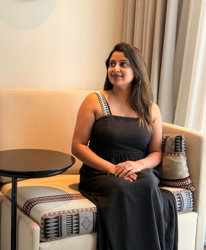 Top class call girl service available in Kochi, Call 9526367270