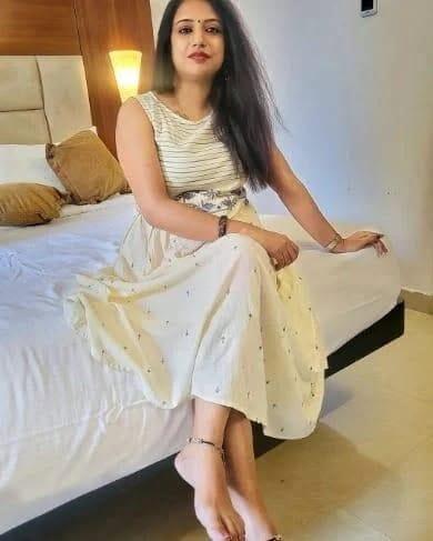 Durgapur Top model 𝟵𝟯𝟬𝟰𝟲𝟭𝟱𝟭𝟮𝟳 college call girl service available in