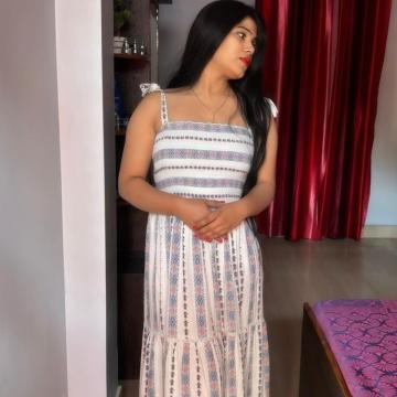 Ujjain Top model 𝟵𝟯𝟬𝟰𝟲𝟭𝟱𝟭𝟮𝟳 college call girl service available in