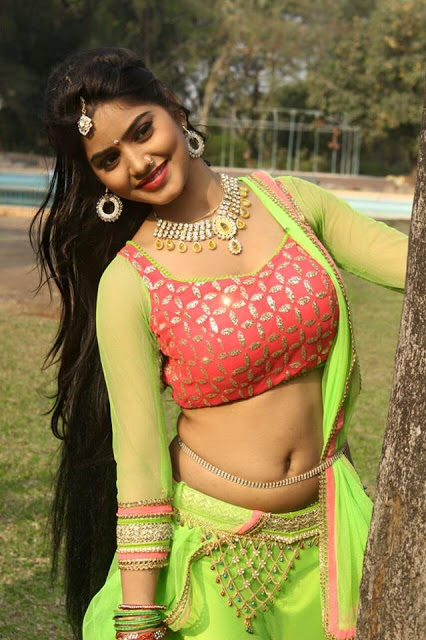 Rishikesh Call me 𝟵𝟯𝟬𝟰𝟲𝟭𝟱𝟭𝟮𝟳 for college call girl service available in