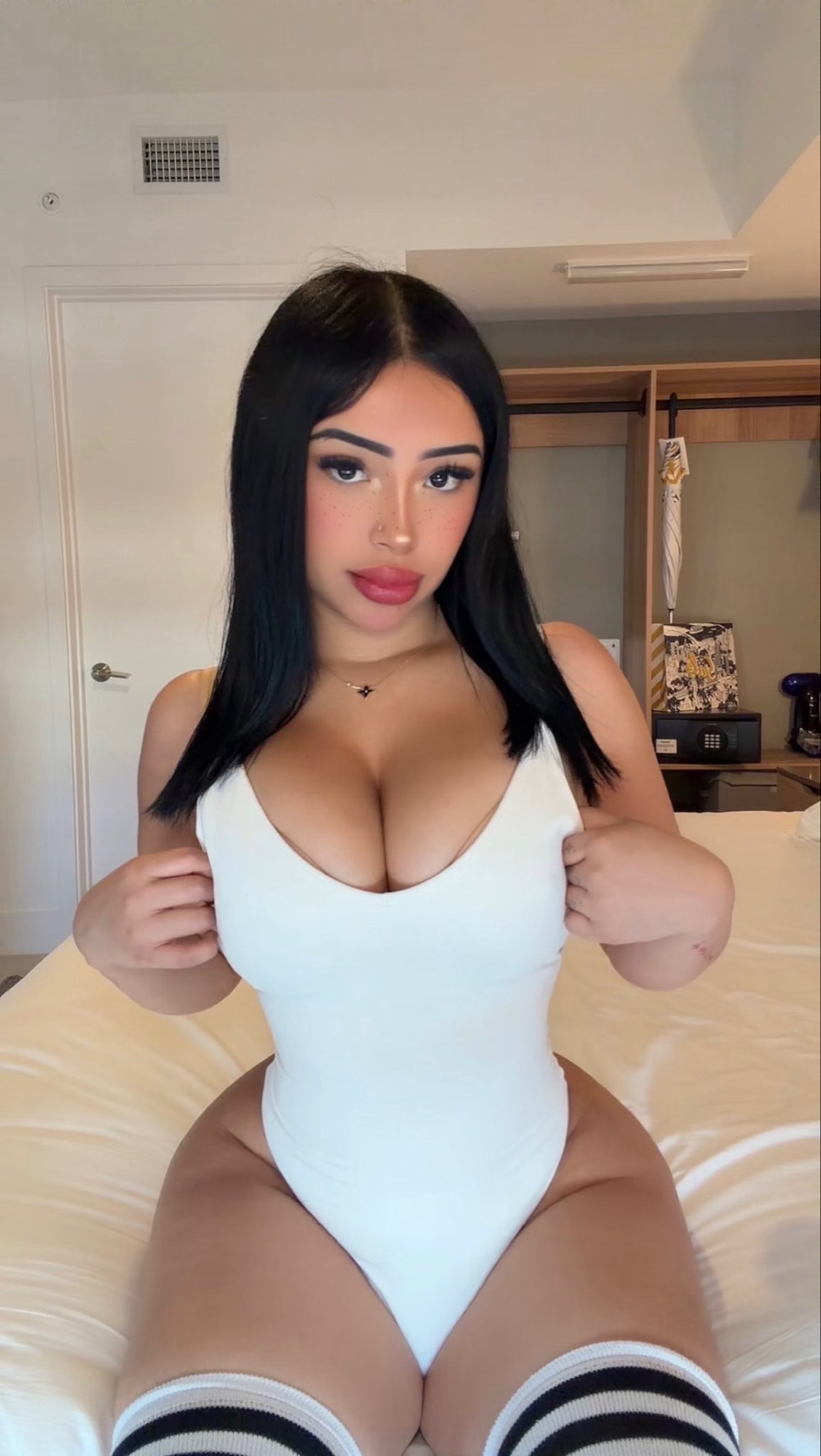 💦Call Girls In Gole Market Delhi [ 7303025131 Verified Escorts