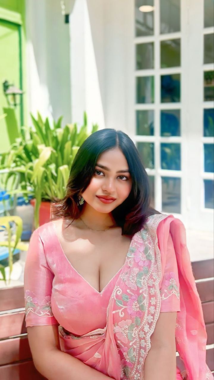 Call Girls In Rohini Delhi | +91–7428890977 | Escorts Service