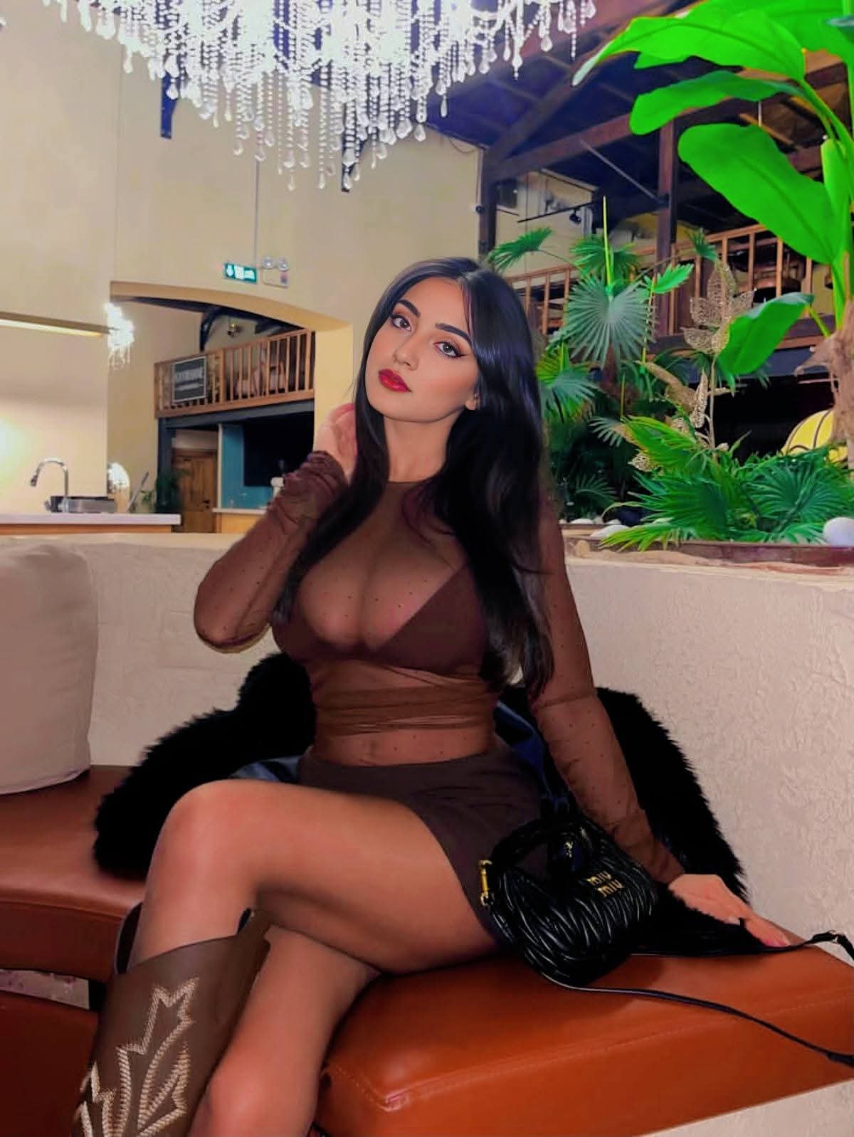 9319099832 Call Girls In , Connaught Place Escorts Incall Service Vip 24*7