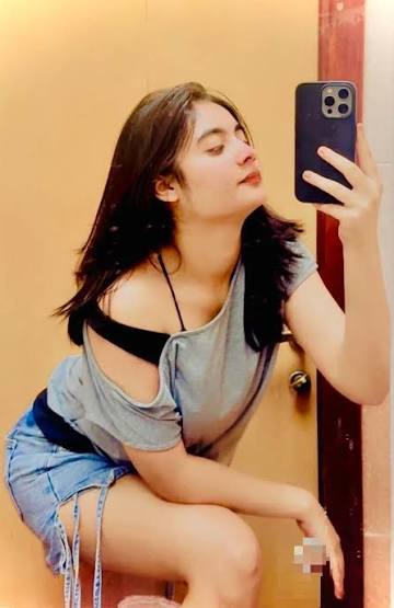 HOT LOW REET ↠ℭaℒℒ ℊiℛℒs (DeℒhI)⎷Kamla Nagar↠70421↠04524 CALL ME