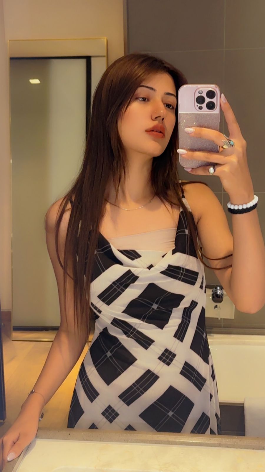 CALL Me 8447717000=DELHI 🔷 █▬█⓿▀█▀ 𝐀𝐍𝐃 𝐒𝐄XY GIRLS AND HOUSEWIFE AVAILABLE