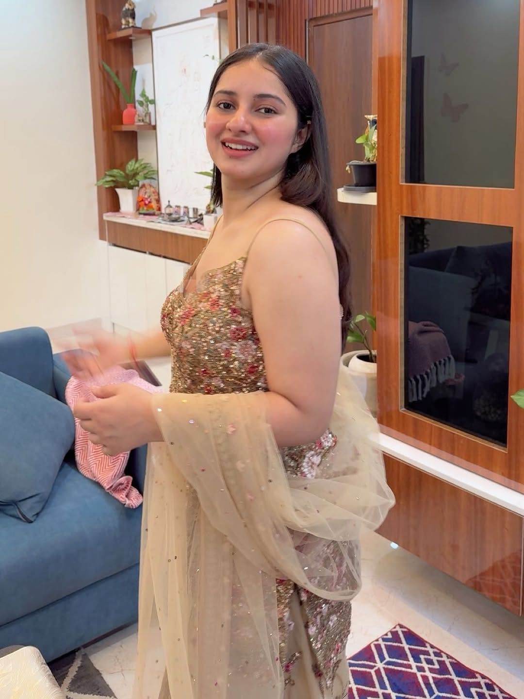 HIMATNAGAR SAFE 7067984461 AND SECURE HIGH PROFILE FULL GENUINE INDEPENDENT ESCORT SERVICE