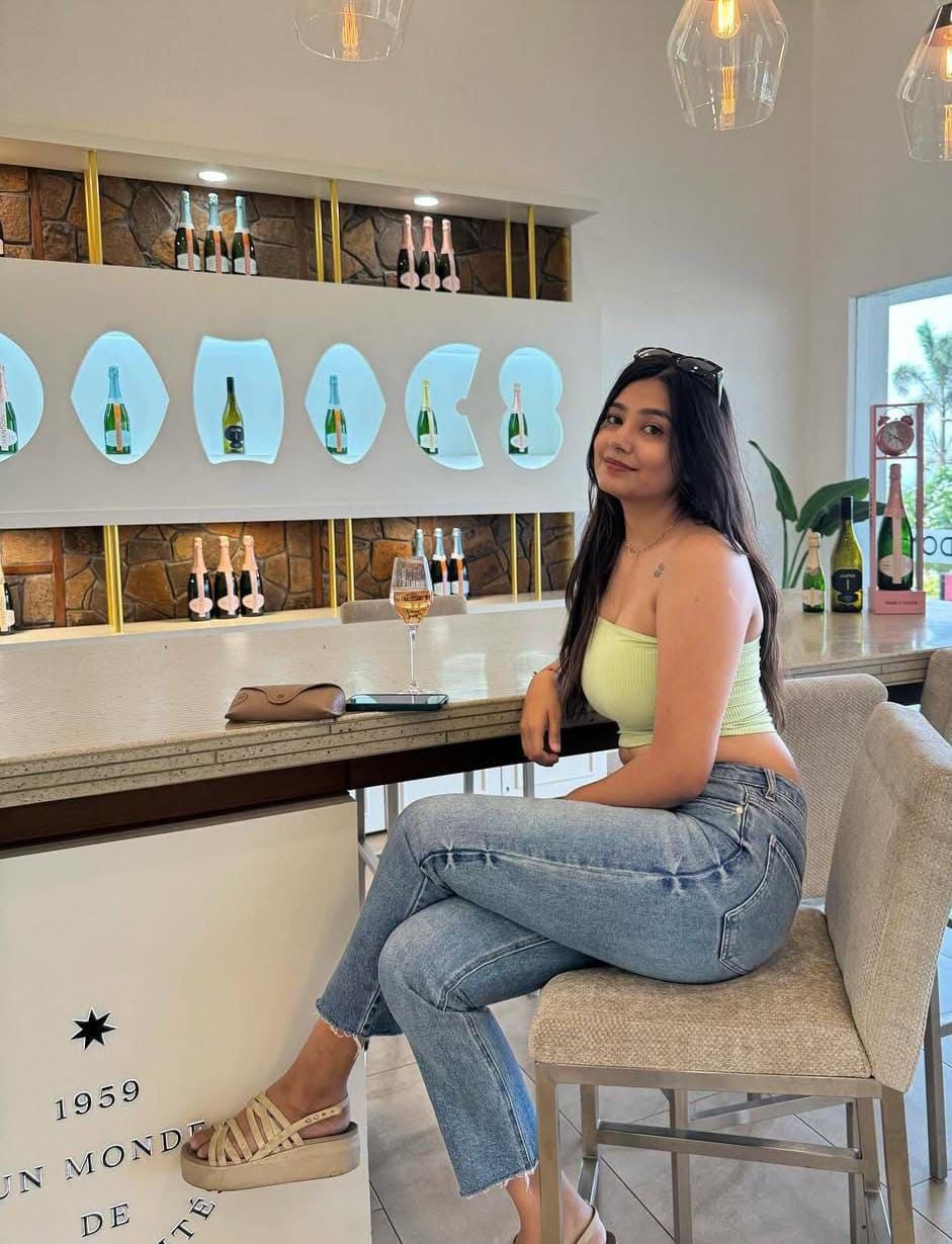 HIMATNAGAR SAFE 7067984461 AND SECURE HIGH PROFILE FULL GENUINE INDEPENDENT ESCORT SARVICE