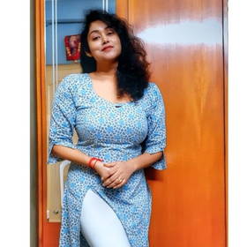 Varanasi Top model 𝟵𝟯𝟬𝟰𝟲𝟭𝟱𝟭𝟮𝟳 college call girl service available in
