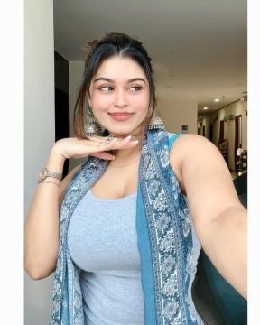 Achalpur Top model 𝟵𝟯𝟬𝟰𝟲𝟭𝟱𝟭𝟮𝟳 college call girl service available in