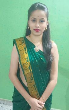 Hyderabad Top model 𝟵𝟯𝟬𝟰𝟲𝟭𝟱𝟭𝟮𝟳 college call girl service available in