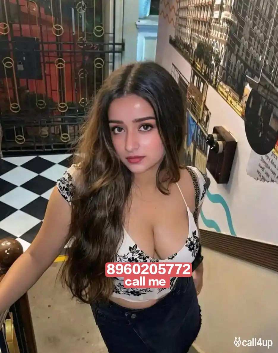 Hyderabad CALL GIRL☎️𝟴𝟵𝟲𝟬𝟮𝟬𝟱𝟳𝟳𝟮☎️ CALL GIRLS IN ESCORT SERVICE