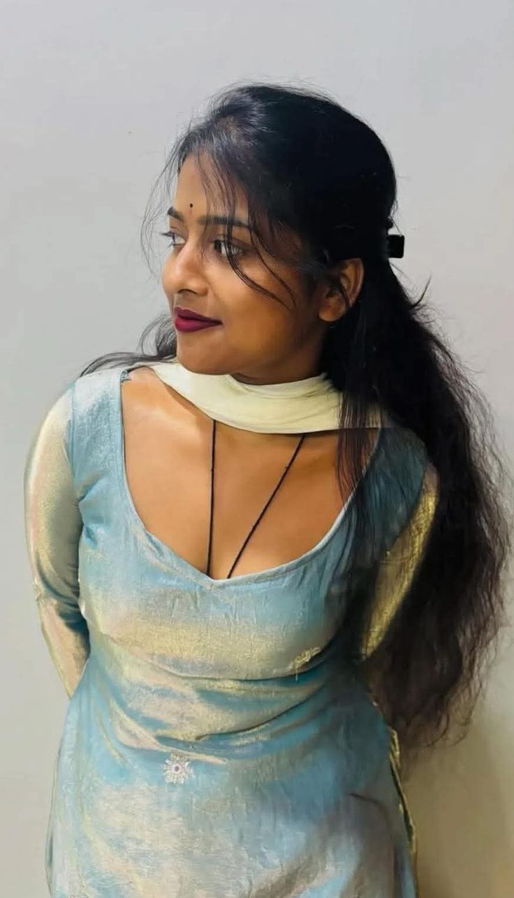 No time pass service High profile college girl available call me