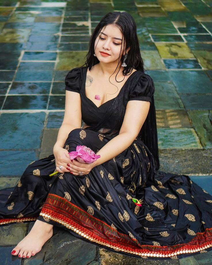 Call Girls In Jhilmil Colony 9643097474 Sevice Delhi-100% Available 24*7
