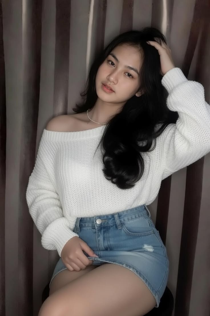 8882939993 Book Call Girls in Gaur City 1-2 Noida and escort services 24×7