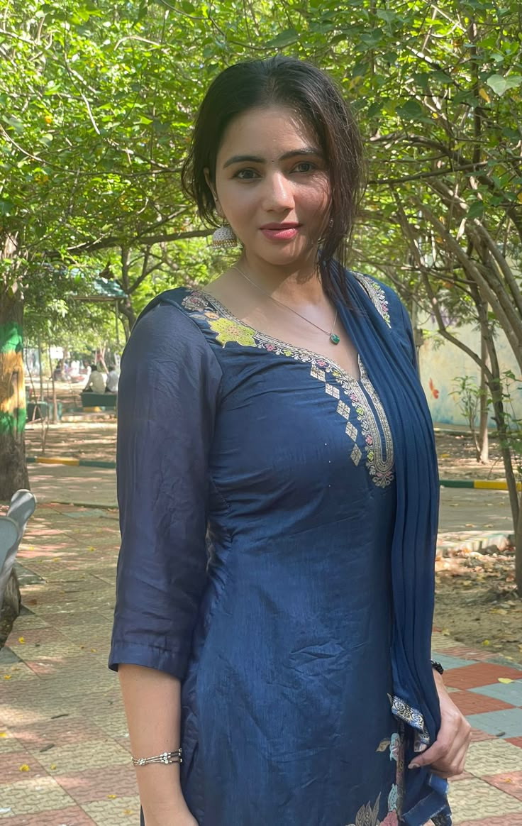 TARAPITH CALL GIRL 88630//08656 GENUINE SARVICE AVAILABL VIDEO CALL