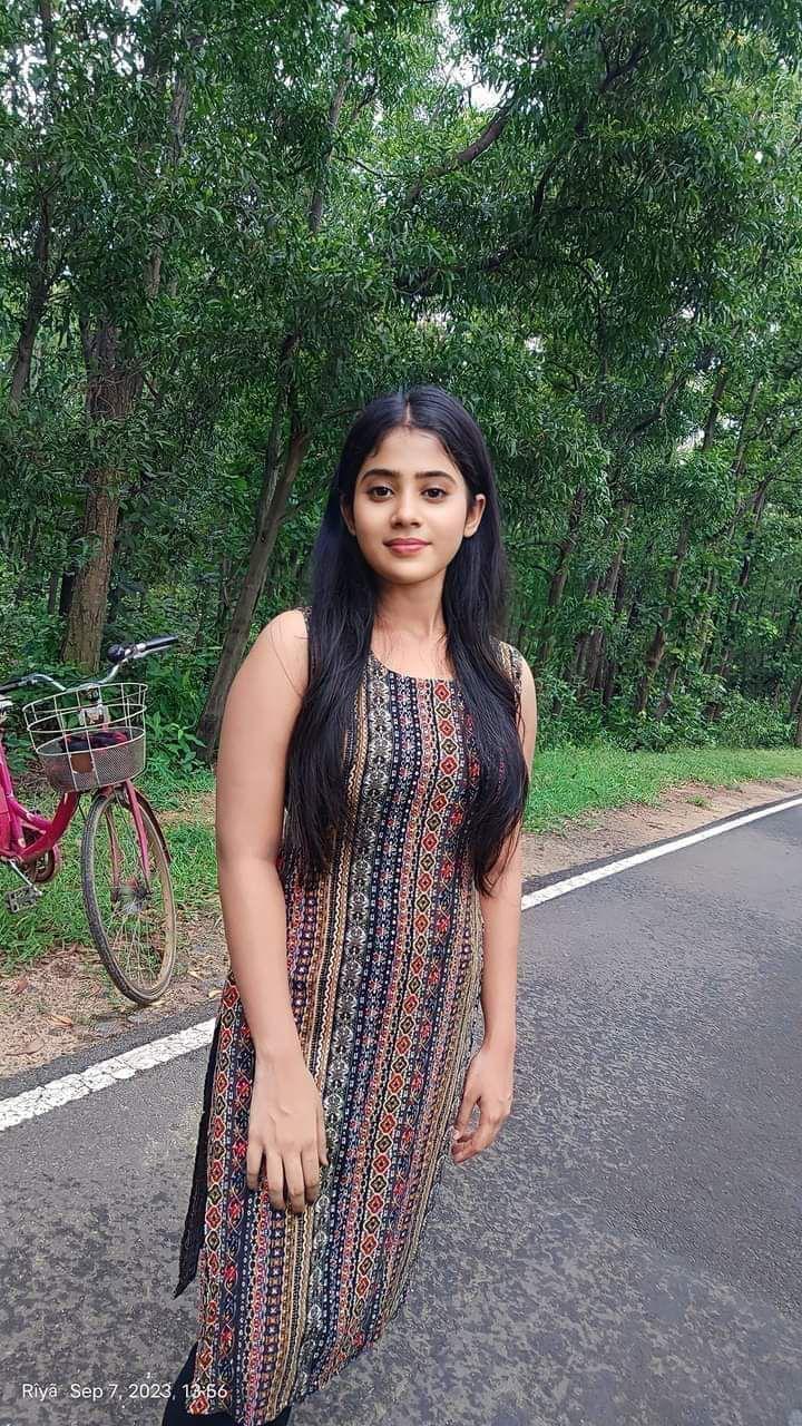 Hii I am Neetu independent genuine location Thane but only out call available and full servic