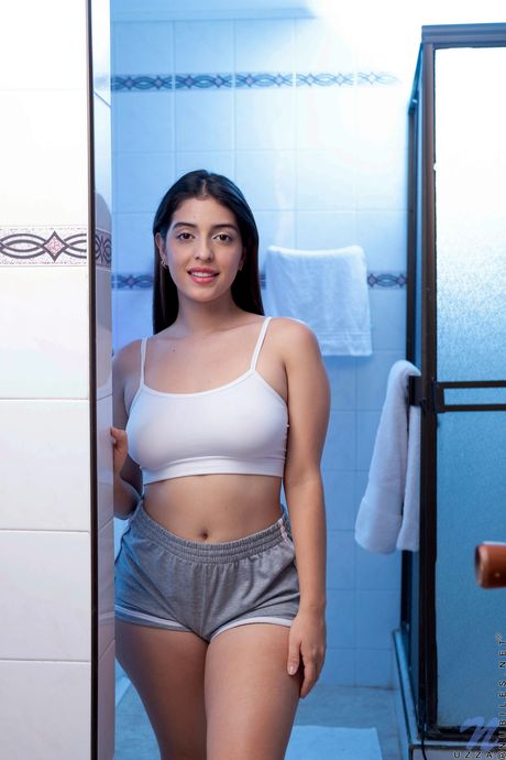 96675 VIP 31200– V.I.P Call-Girls In Delhi || Escorts Service in Kishanganj
