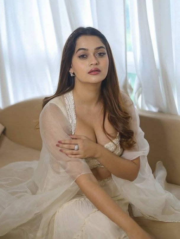 ꧁❤ Call Girls In Delhi/Saket (Low Rate ) 99998^15811✔️Escort Service